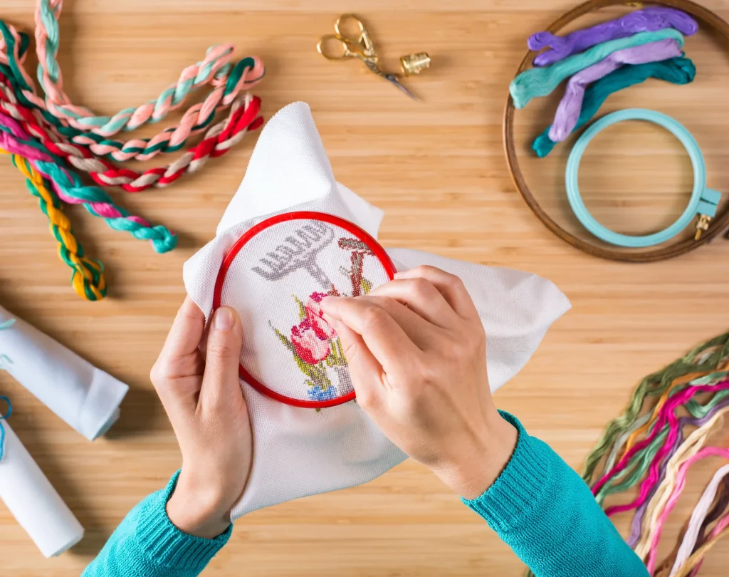 hobby-crafting-creativity-time-at-home-hands-e-2026-01-05-05-26-44-utc